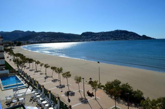 Holidays Royal Marine Ρόζες Εξωτερικό φωτογραφία